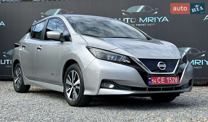 Хетчбек Nissan Leaf 2020 в Самборі