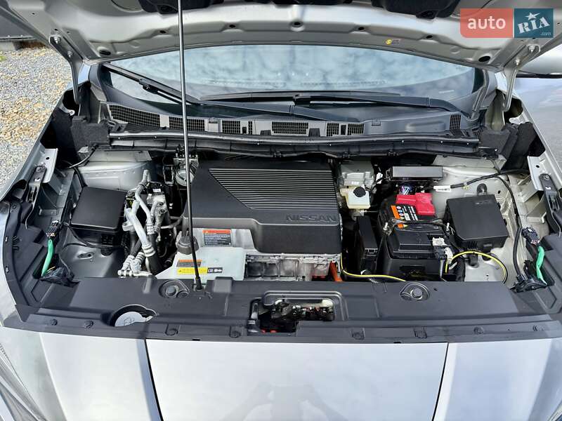 Хетчбек Nissan Leaf 2020 в Самборі