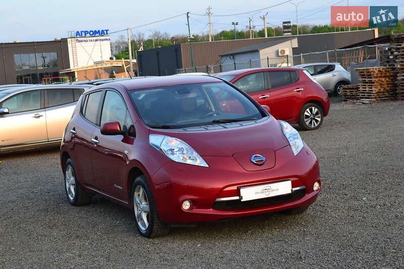 Хетчбек Nissan Leaf 2014 в Луцьку