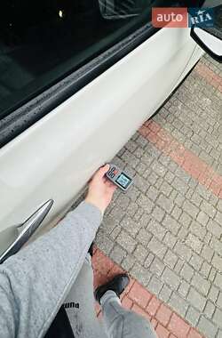Хэтчбек Nissan Leaf 2014 в 