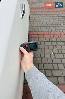 Хэтчбек Nissan Leaf 2014 в 