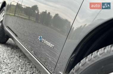 Хэтчбек Nissan Leaf 2015 в 