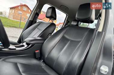 Хэтчбек Nissan Leaf 2015 в 