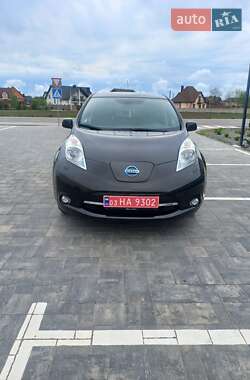 Хетчбек Nissan Leaf 2016 в 