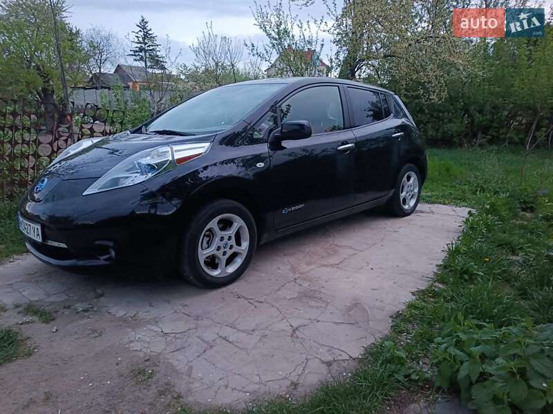 Хетчбек Nissan Leaf 2012 в Житомирі
