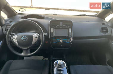 Хетчбек Nissan Leaf 2014 в 
