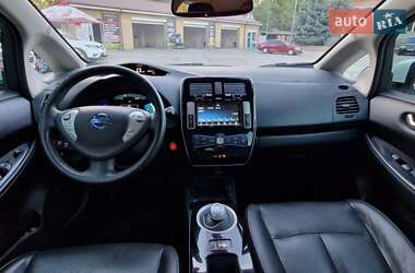 Хэтчбек Nissan Leaf 2016 в 