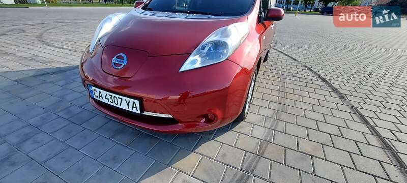 Хетчбек Nissan Leaf 2013 в Черкасах фото 6 Хетчбек Nissan Leaf 2013 в Черкасах