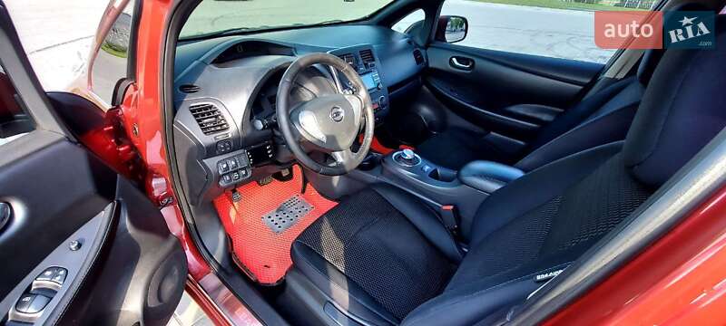 Хетчбек Nissan Leaf 2013 в Черкасах фото 11 Хетчбек Nissan Leaf 2013 в Черкасах