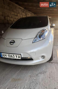 Хэтчбек Nissan Leaf 2014 в Житомире