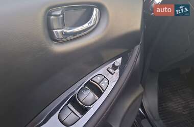 Хэтчбек Nissan Leaf 2018 в 