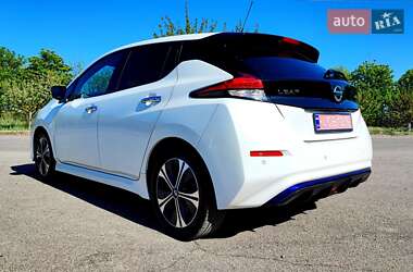 Хэтчбек Nissan Leaf 2020 в 