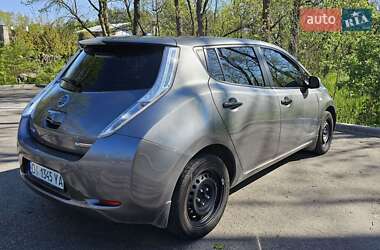 Хетчбек Nissan Leaf 2016 в 