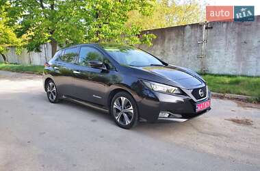 Хетчбек Nissan Leaf 2018 в Звягелі
