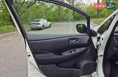 Хетчбек Nissan Leaf 2021 в 