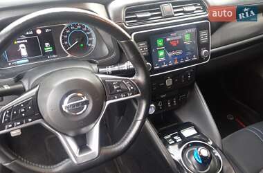 Хетчбек Nissan Leaf 2020 в 