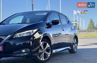Хэтчбек Nissan Leaf 2018 в 