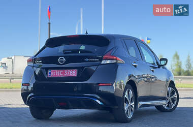 Хэтчбек Nissan Leaf 2018 в 