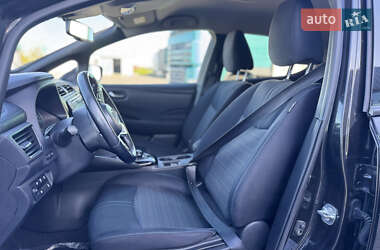 Хэтчбек Nissan Leaf 2018 в 