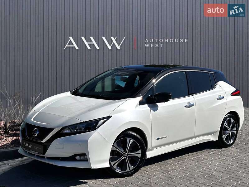Хетчбек Nissan Leaf 2020 в 