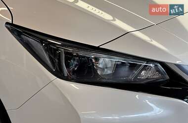 Хетчбек Nissan Leaf 2020 в 