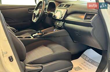Хетчбек Nissan Leaf 2020 в 