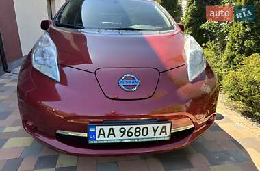 Хетчбек Nissan Leaf 2015 в Києві