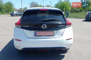 Хетчбек Nissan Leaf 2020 в 