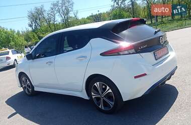 Хетчбек Nissan Leaf 2020 в 