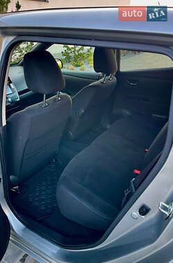 Хетчбек Nissan Leaf 2014 в 