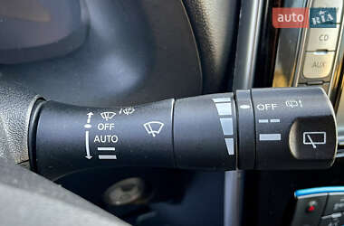 Хетчбек Nissan Leaf 2014 в 
