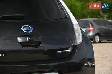 Хэтчбек Nissan Leaf 2016 в 