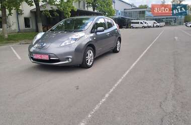 Хетчбек Nissan Leaf 2017 в 