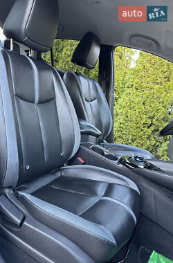 Хэтчбек Nissan Leaf 2019 в 