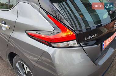Хэтчбек Nissan Leaf 2018 в 