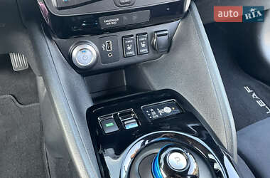 Хэтчбек Nissan Leaf 2020 в 
