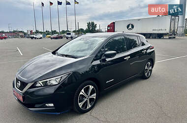 Хетчбек Nissan Leaf 2019 в 