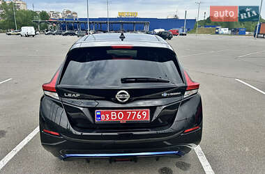 Хетчбек Nissan Leaf 2019 в 