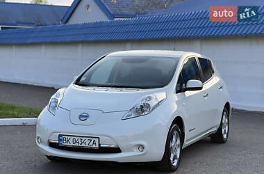 Хэтчбек Nissan Leaf 2016 в Бродах