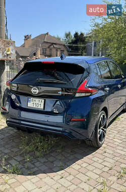 Хэтчбек Nissan Leaf 2021 в 