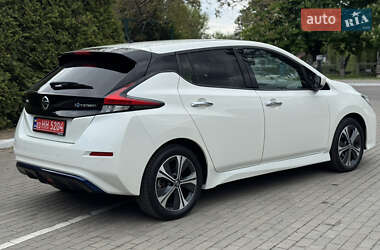 Хэтчбек Nissan Leaf 2020 в 