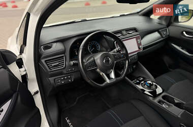 Хэтчбек Nissan Leaf 2020 в 