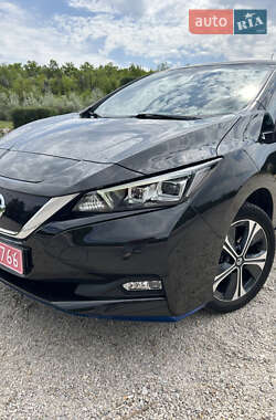 Хетчбек Nissan Leaf 2019 в Дніпрі