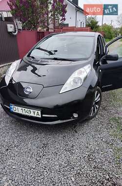 Хэтчбек Nissan Leaf 2014 в 