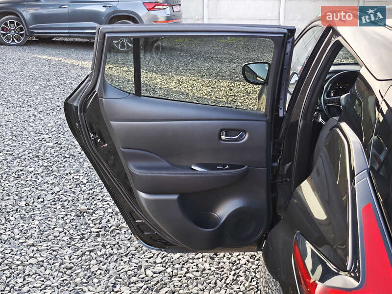 Хетчбек Nissan Leaf 2021 в Луцьку