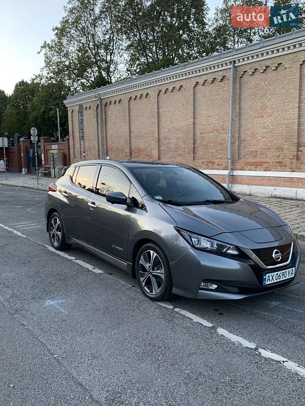 Хетчбек Nissan Leaf 2018 в Івано-Франківську