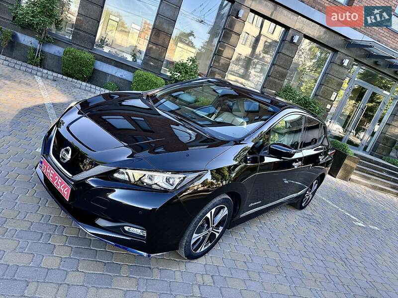 Хетчбек Nissan Leaf 2019 в Києві