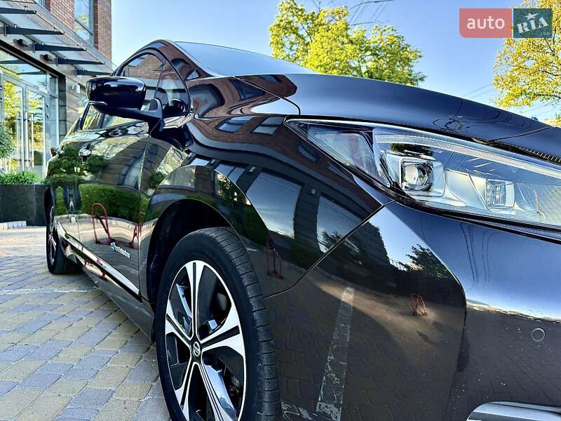 Хетчбек Nissan Leaf 2019 в Києві