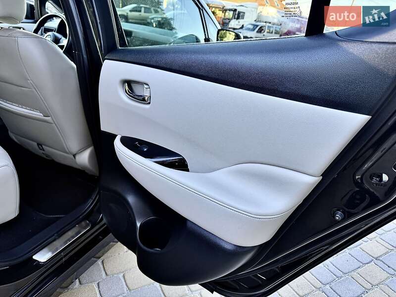 Хетчбек Nissan Leaf 2019 в Києві