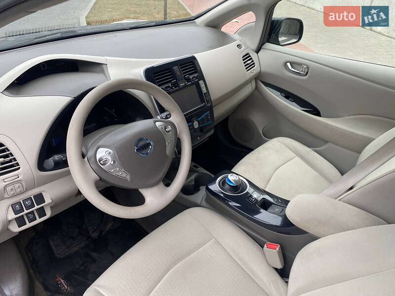 Хетчбек Nissan Leaf 2011 в Одесі